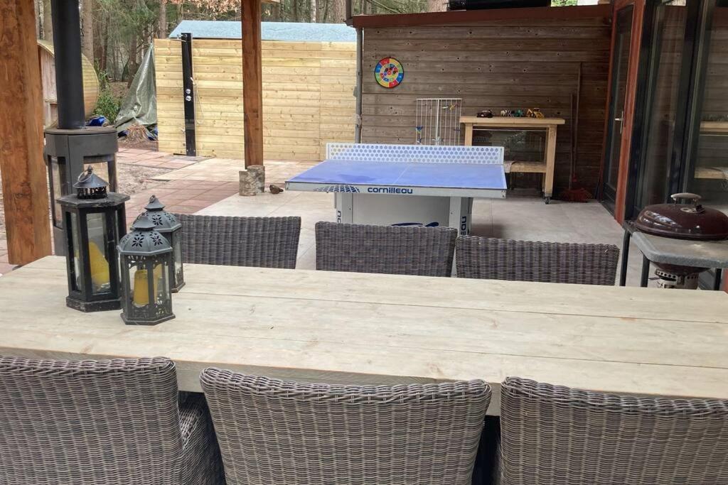 Vilsteren Kindvriendelijke Bungalow In Het Bos Bij Zwemmeer. מראה חיצוני תמונה